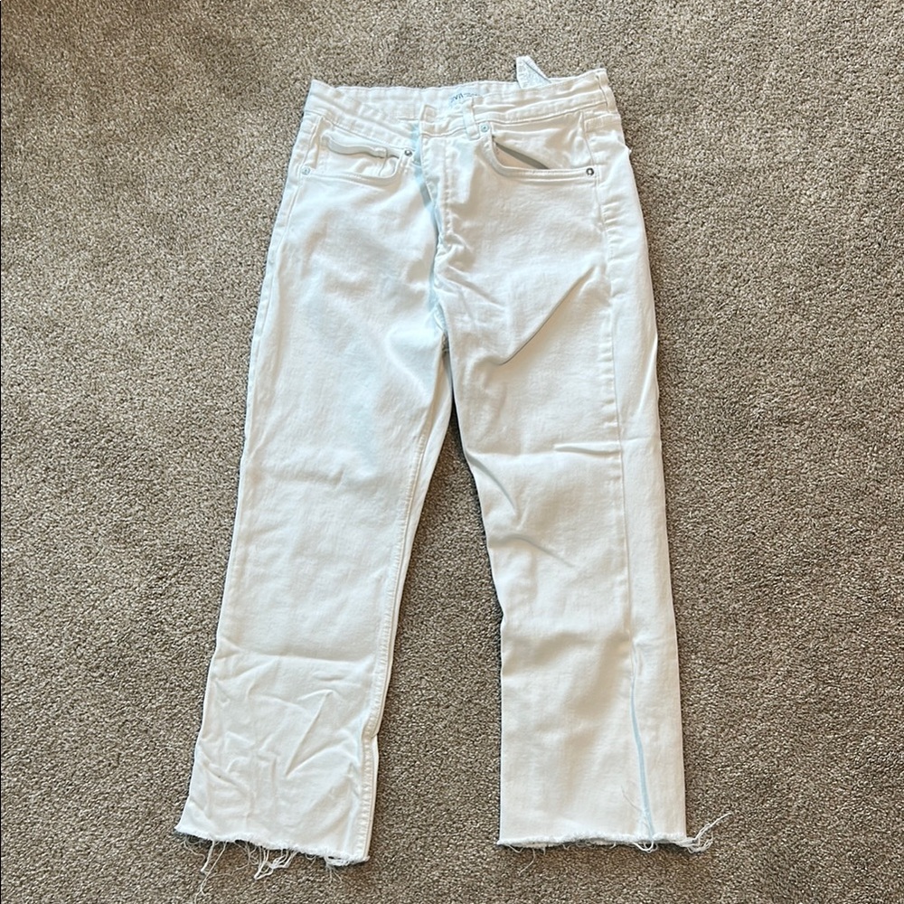 Zara White Straight Leg Jeans with Raw Hem